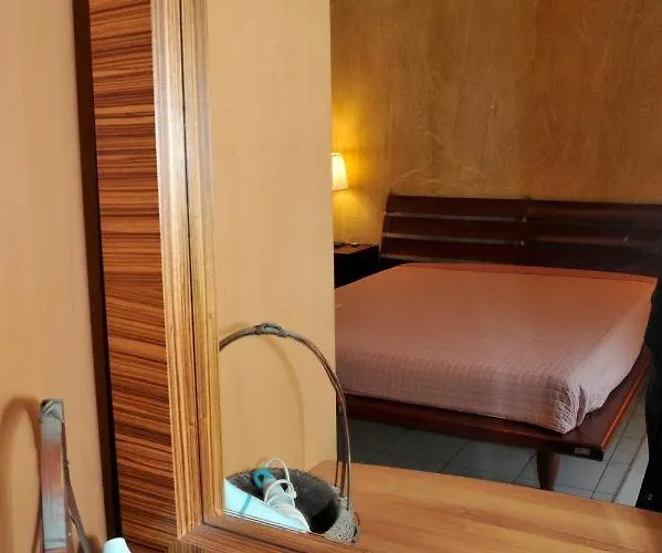 Vasi- μodern Maisonette View Meteora Βίλα Καστράκι